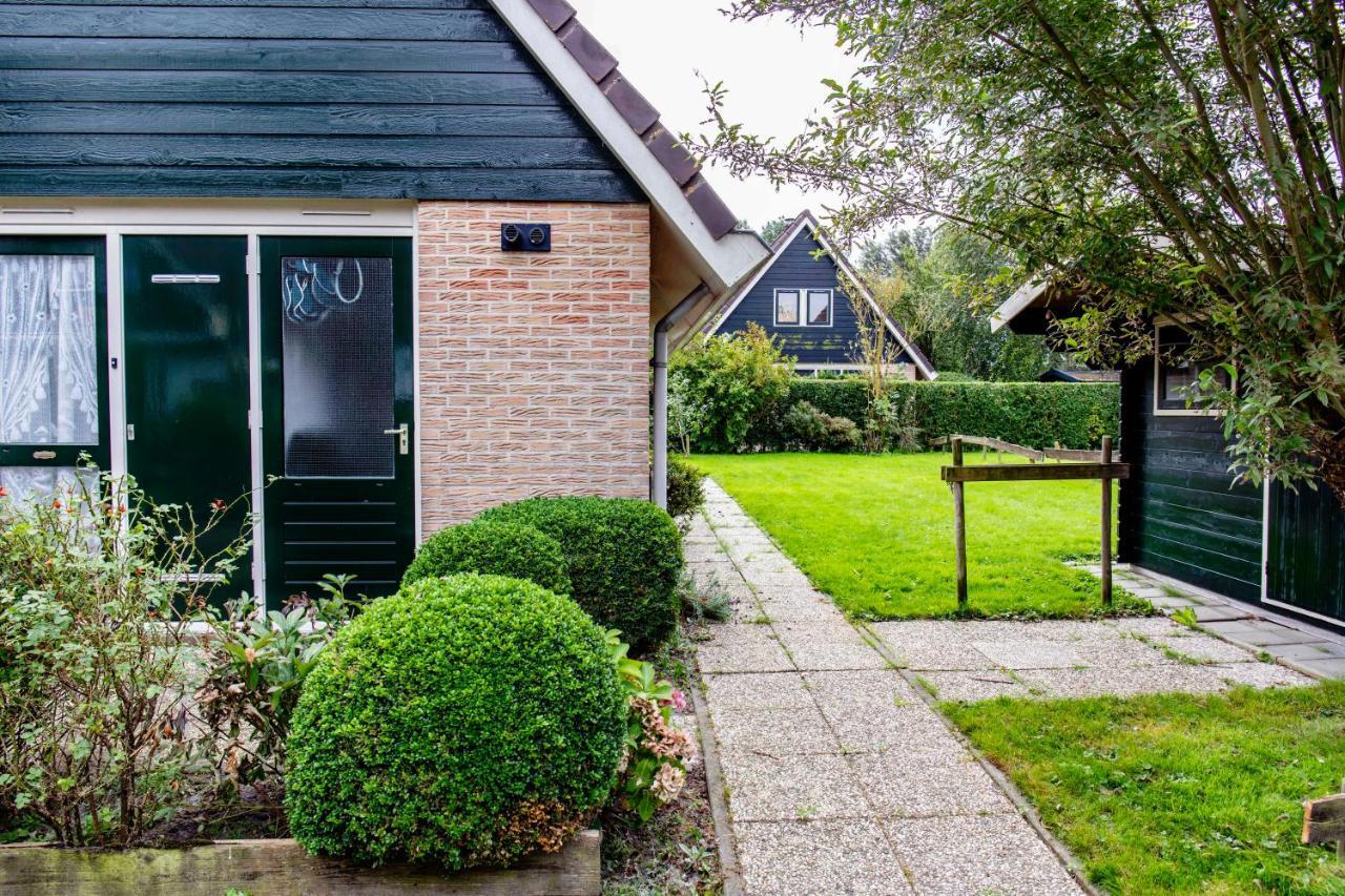 סנט מארטן Bungalow 40 Op Recreatiepark De Wielen מראה חיצוני תמונה