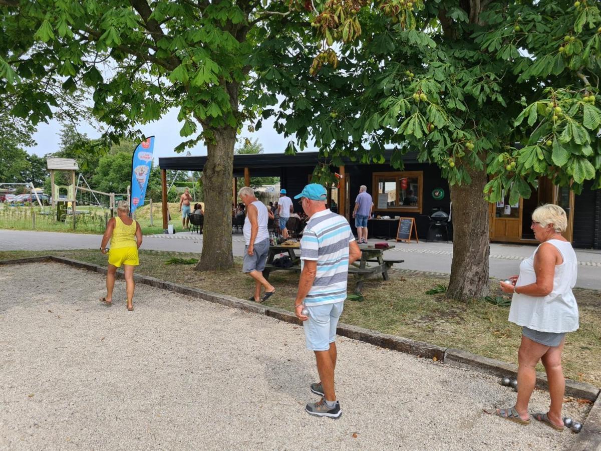 סנט מארטן Bungalow 40 Op Recreatiepark De Wielen מראה חיצוני תמונה